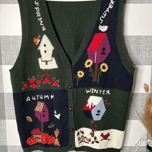 VTG Embroidered Vest - Picture 2 of 4